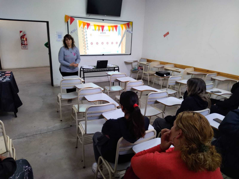 imagen Con una gran concurrencia de jóvenes se realizó la Facultad Abierta en sede central y este