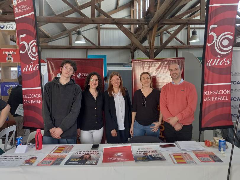 imagen Económicas presente en el territorio: Expo Educativa