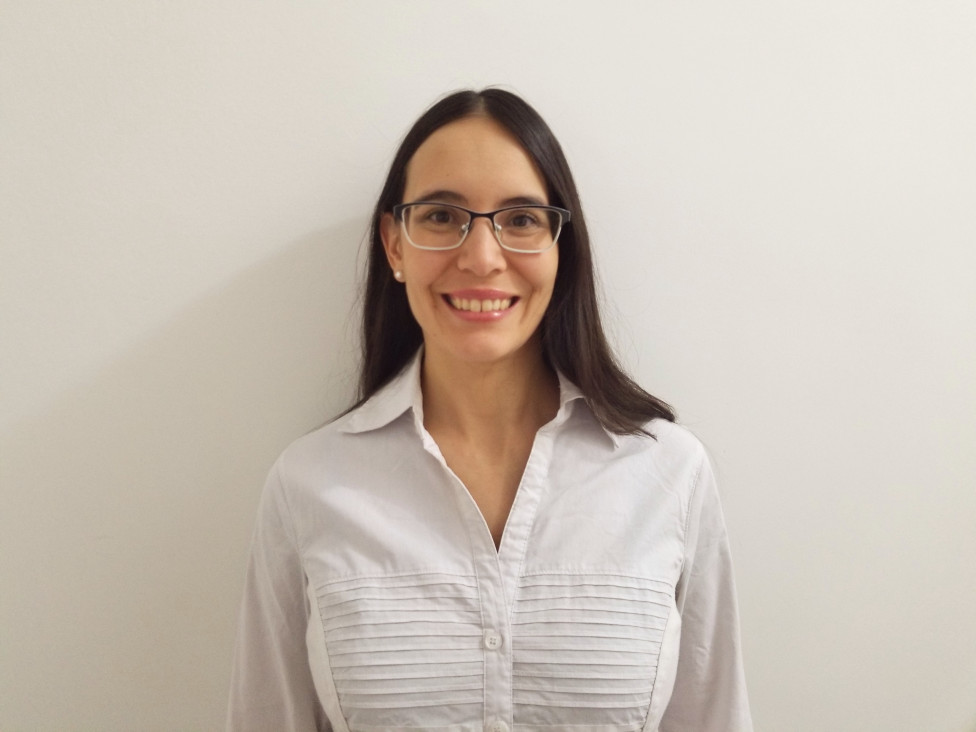 imagen Docente-investigadora de la FCE publica estudio internacional sobre pobreza y cambio climático en Ecuador