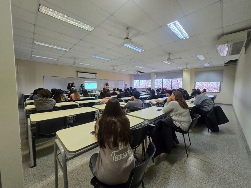 imagen La Facultad le dio la bienvenida a los aspirantes que comienzan el Ingreso 2027
