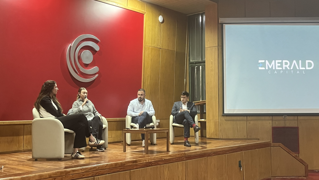 imagen Workshop sobre Inversiones y Financiamiento: destacados referentes compartieron su experiencia en la FCE