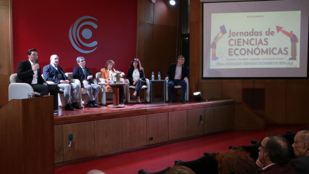 imagen Se desarrolló el panel "Oportunidades para estudiantes y graduados de Ciencias Económicas"