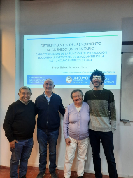 imagen La Facultad celebra a sus nuevos egresados/as