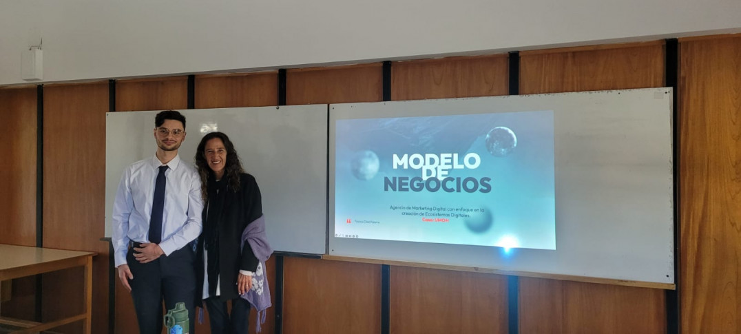 imagen La Facultad celebra a sus nuevos egresados/as