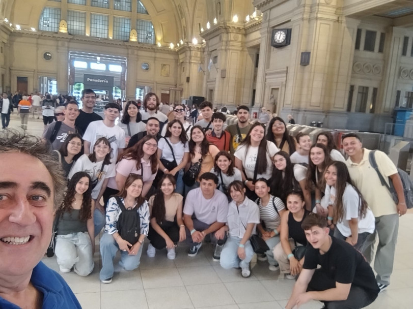 imagen Estudiantes de Logística realizaron su viaje de estudios a Buenos Aires