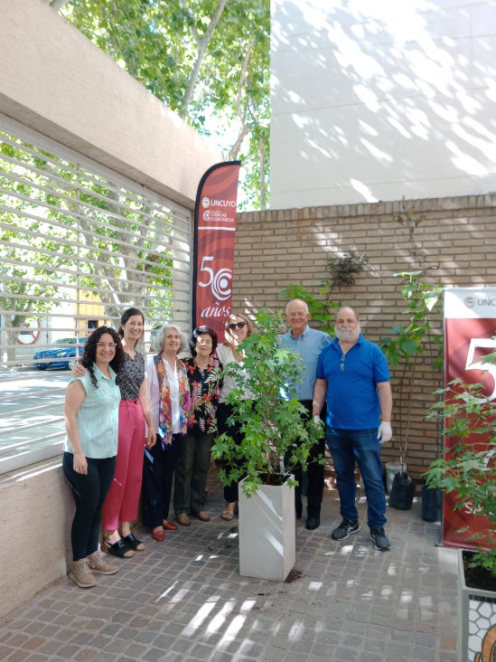 imagen La Delegación San Rafael continúa con la plantación de árboles