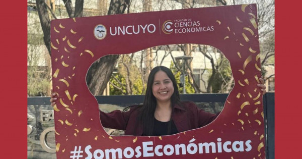 La Facultad de Ciencias Económicas celebra a sus nuevos graduados/as ...