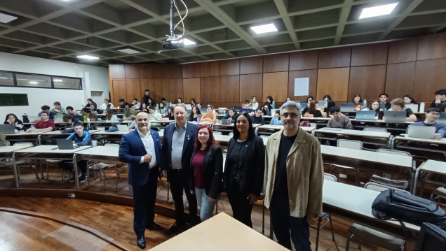 imagen Autoridades del Consejo Profesional de Ciencias Económicas de Mendoza brindaron charlas a estudiantes de Contador Público