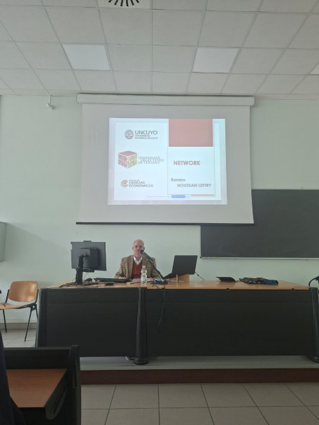 imagen Profesor de nuestra facultad realizó una estancia de movilidad docente en la Universidad de Téramo (Italia)