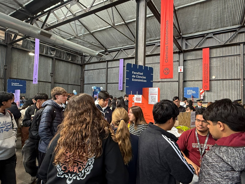 imagen La Facultad de Ciencias Económicas estuvo presente en la Expo Educativa 2026