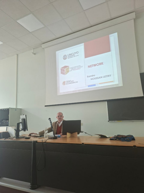 imagen Profesor de nuestra facultad realizó una estancia de movilidad docente en la Universidad de Téramo (Italia)