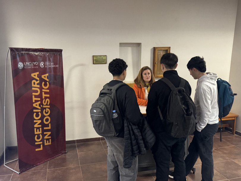 imagen Con una gran concurrencia de jóvenes se realizó la Facultad Abierta en sede central y este