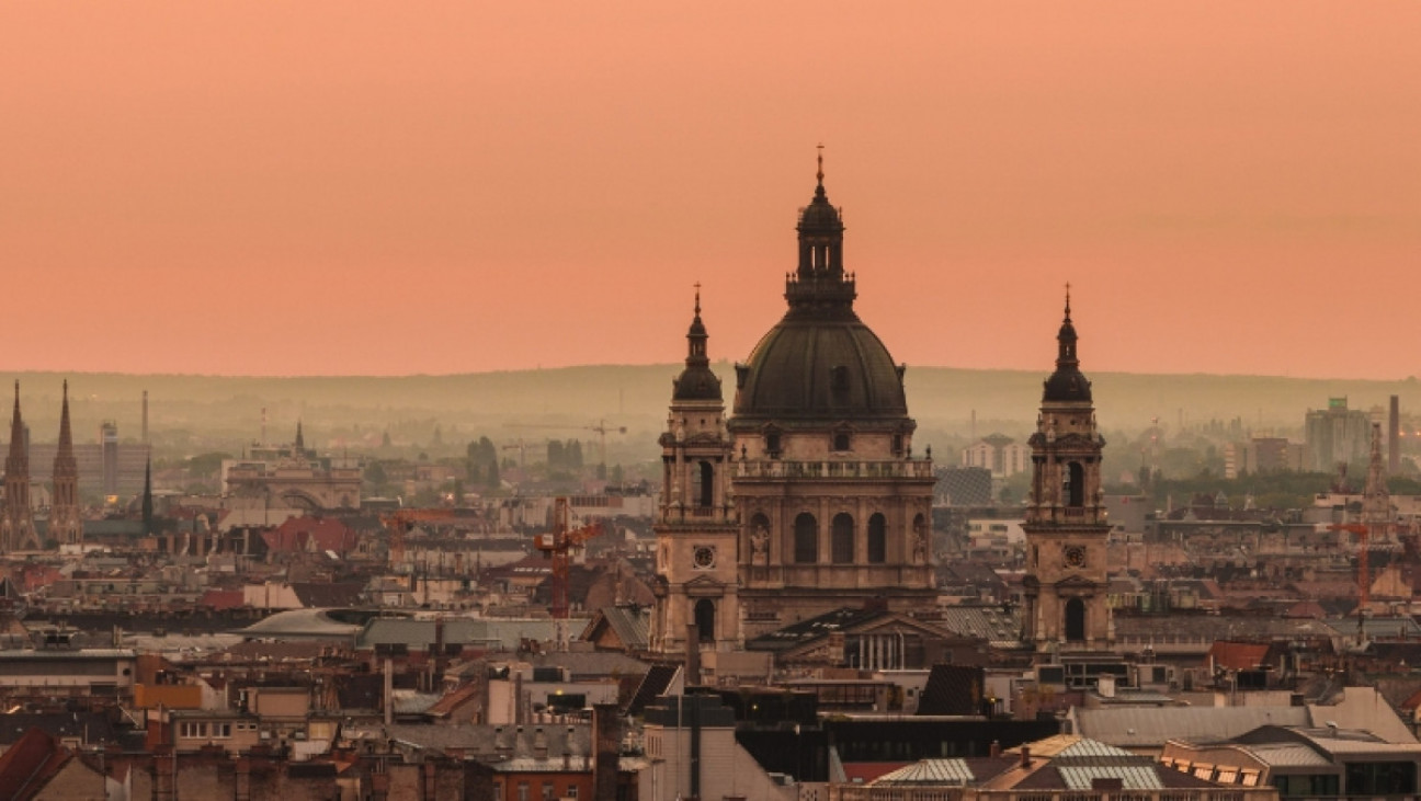 imagen Becas de grado del Gobierno de Hungría