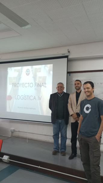 imagen La Facultad celebra a sus nuevos egresados/as