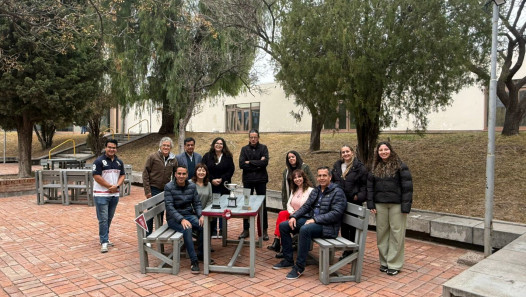 imagen La Facultad suma nuevas mesas y sillas gracias al premio de las Olimpiadas Interfacultades 2025