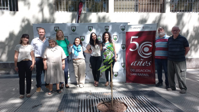 imagen Se plantó el árbol N°18 por parte de la Delegación de San Rafael