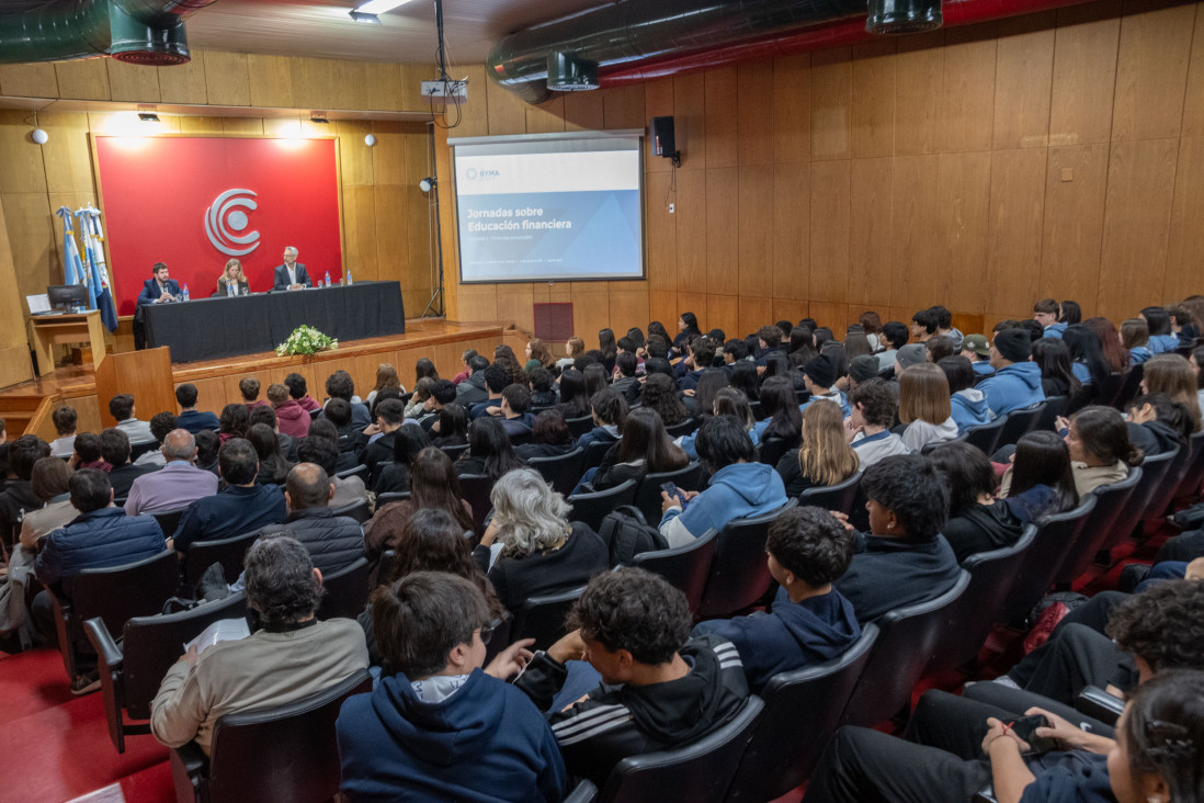 imagen La educación financiera también se aprende: se realizaron las Jornadas de Educación Financiera para estudiantes y docentes