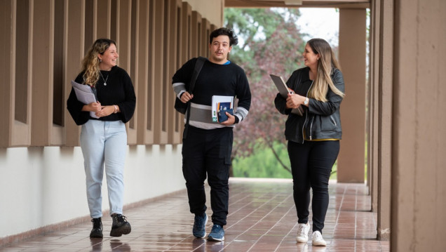 imagen Lanzan convocatoria de becas para estudiantes avanzados de diferentes carreras