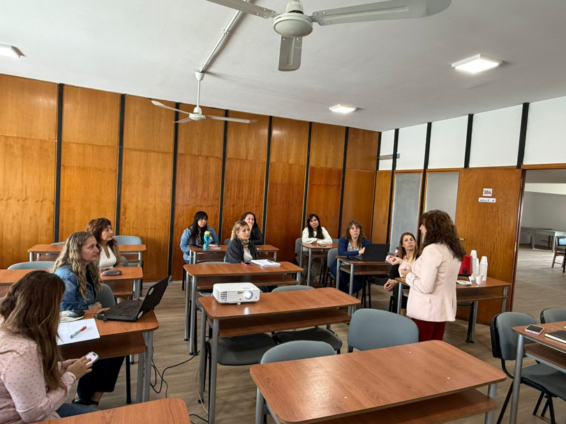 imagen Encuentro institucional por el Día Internacional de la Mujer en Ciencias Económicas 