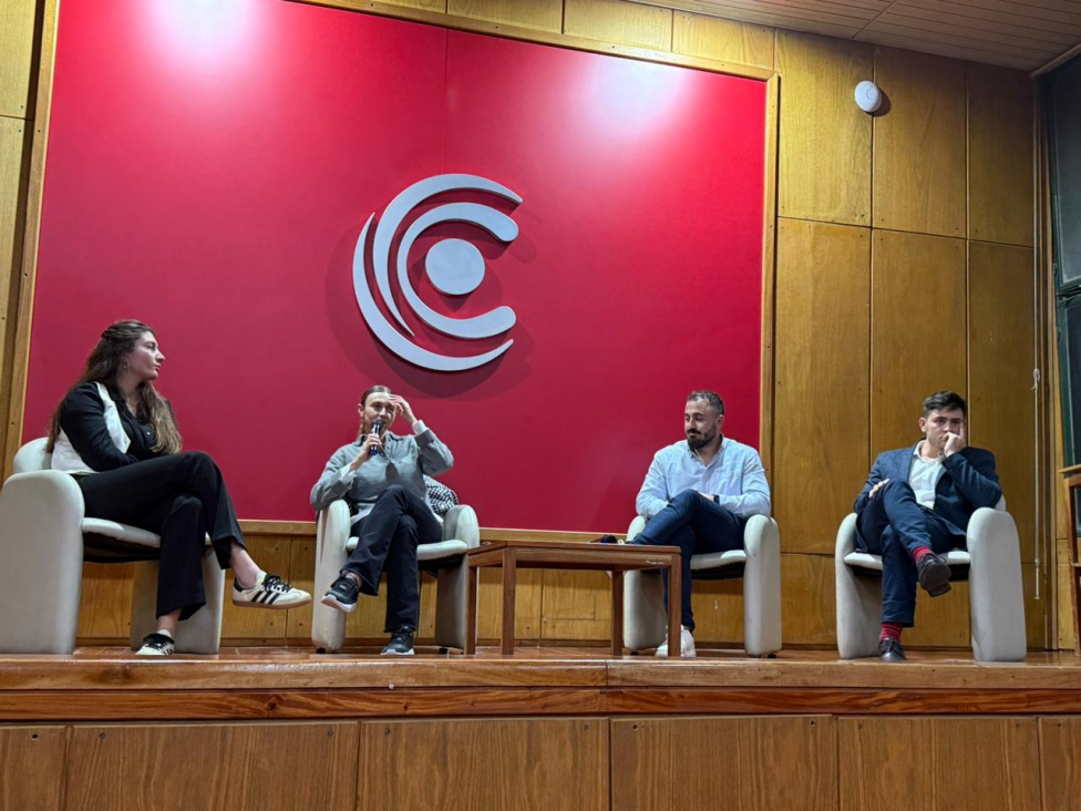 imagen Workshop sobre Inversiones y Financiamiento: destacados referentes compartieron su experiencia en la FCE