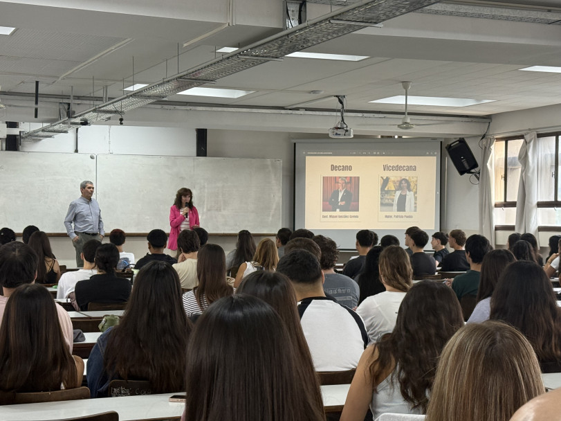 imagen La facultad recibió a sus nuevos estudiantes en las jornadas de Introducción a la Vida Universitaria