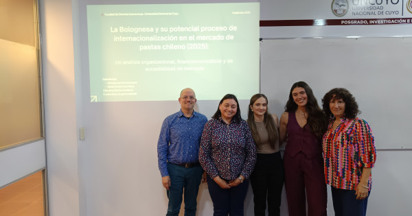 La Facultad celebra a sus nuevos egresados/as - Facultad de Ciencias ...