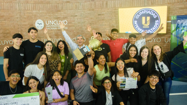 imagen Nuestra Facultad recibió el trofeo de las Olimpiadas Interfacultades 2024