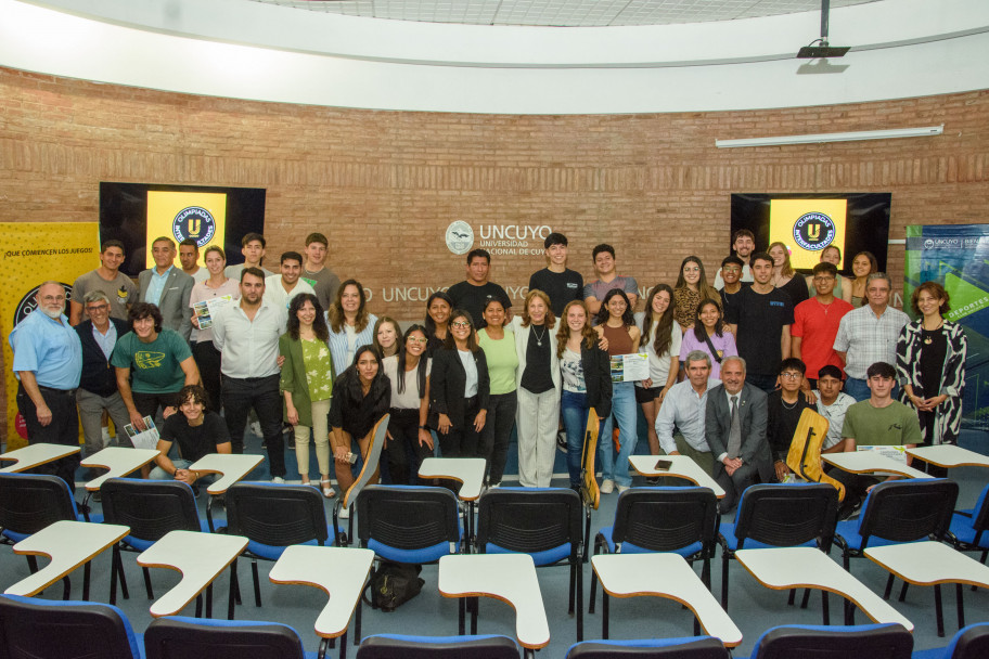 imagen Nuestra Facultad recibió el trofeo de las Olimpiadas Interfacultades 2024