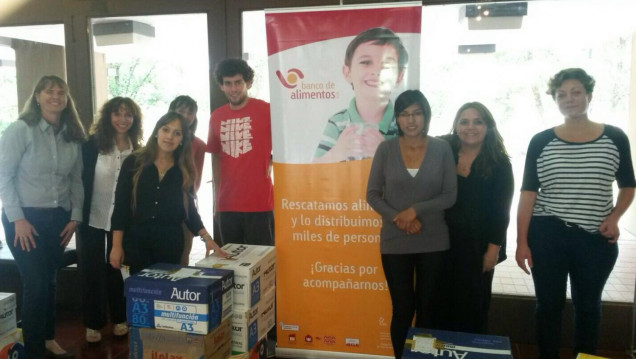 imagen Licenciados en Administración Solidarios entregó alimentos a instituciones del medio