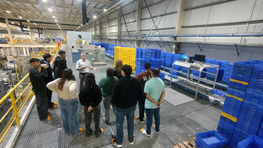 imagen Estudiantes de la Licenciatura en Logística realizaron su viaje de estudio a Buenos Aires