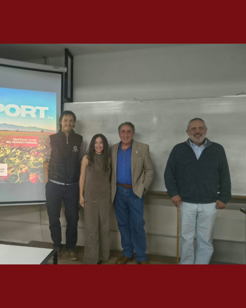 imagen La Facultad celebra a sus nuevos egresados/as