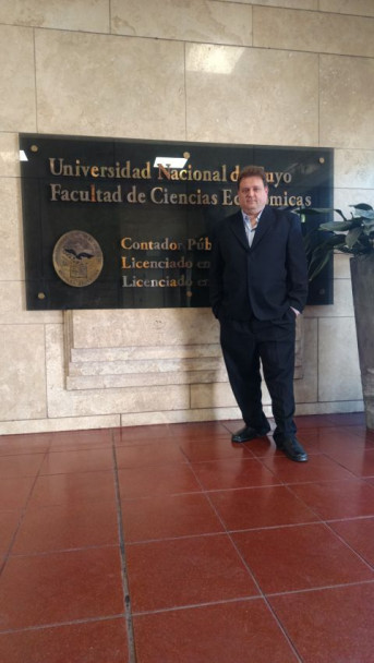 imagen La Facultad celebra a sus nuevos egresados/as