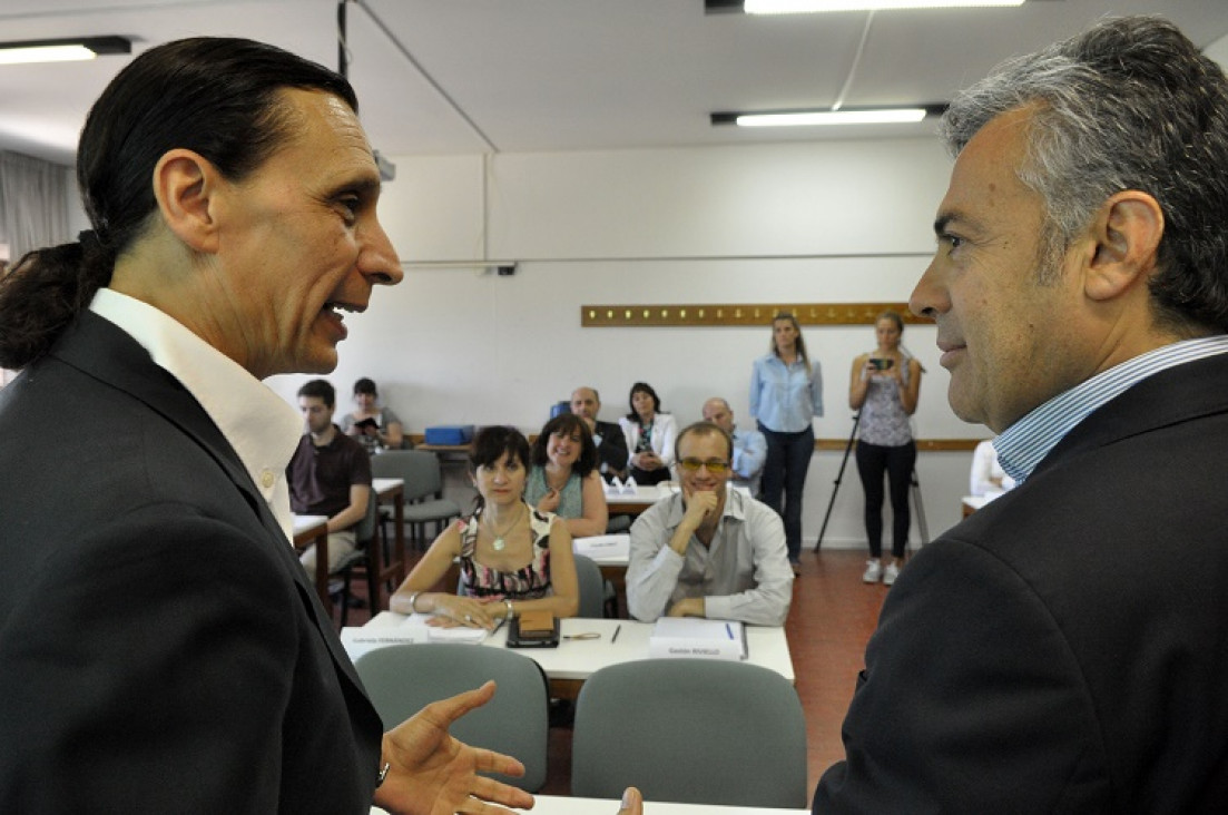 imagen Alfredo Cornejo "Cara a Cara con estudiantes del Doctorado de Ciencias Económicas"