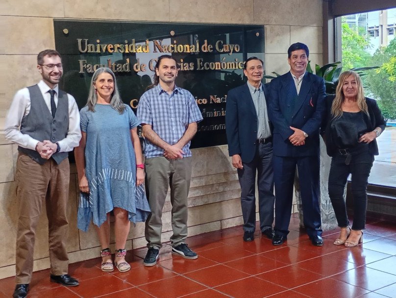 imagen El Doctorado en Ciencias Económicas tiene un nuevo egresado