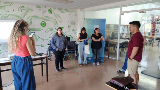 imagen Estudiantes y personal de la Facultad se capacitaron en discapacidad