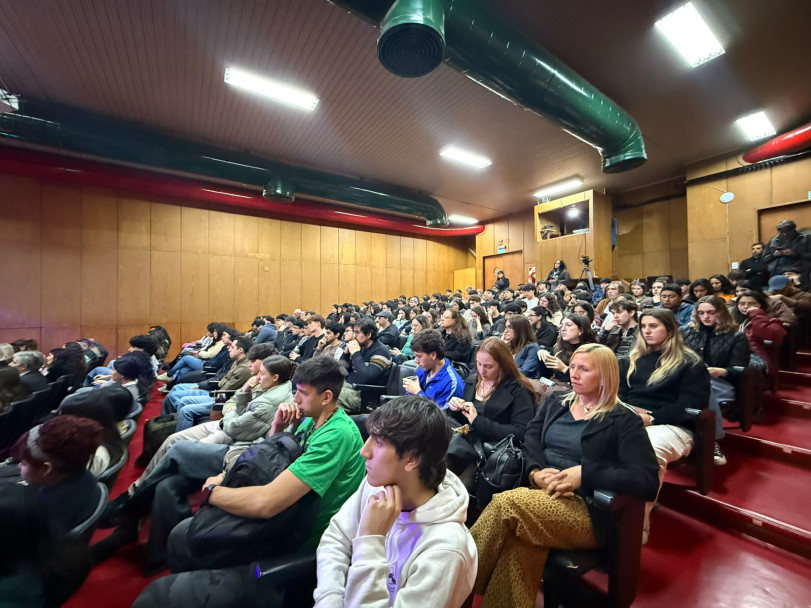 imagen Comenzaron las 40° Jornadas de Ciencias Económicas: tres días de intercambio, reflexión y vinculación