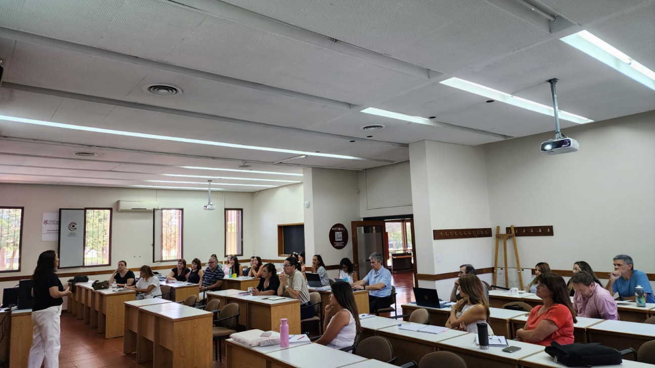 imagen Nuestros docentes participaron del taller presencial "Las Competencias en el Ámbito Universitario"