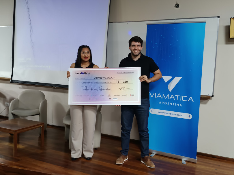 imagen Se realizó el HackIAton Notion + IA en Económicas 