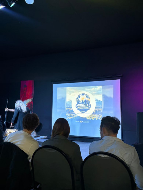 imagen El equipo de Ciencias Económicas inició su participación en el Mundial de Estudiantes de Administración 2026