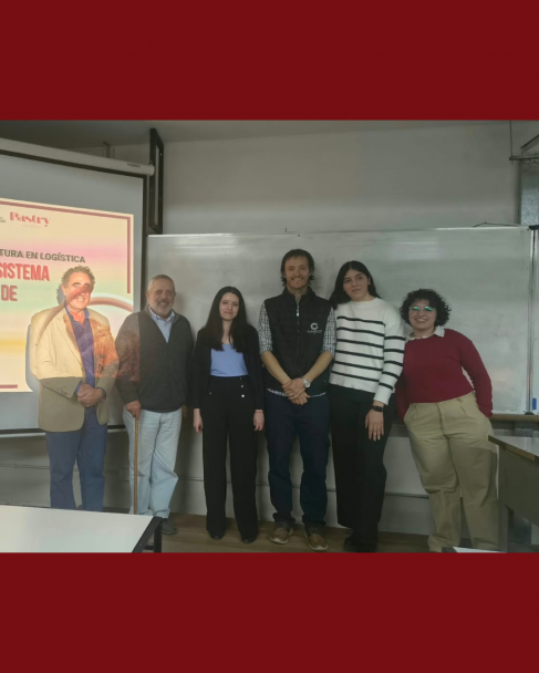 imagen La Facultad celebra a sus nuevos egresados/as