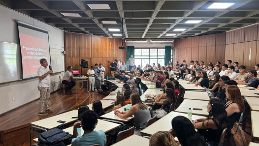 imagen Se presentaron los Laboratorios en Ciencia de Datos y Sostenibilidad en la Facultad