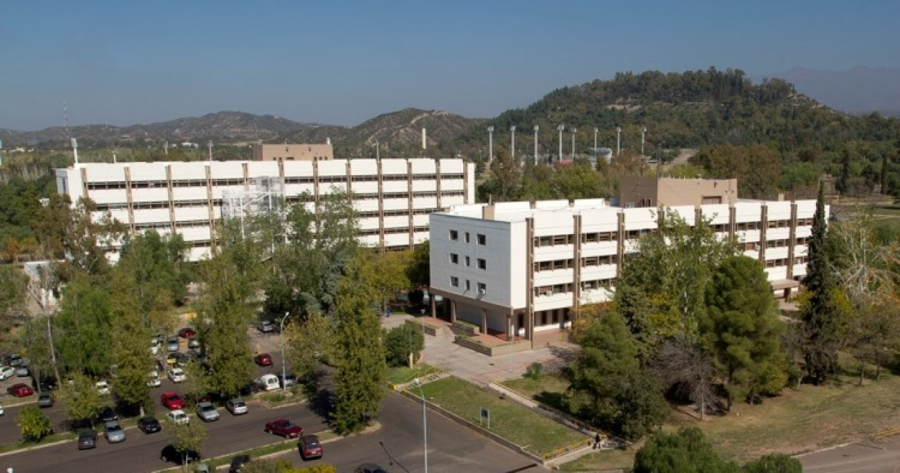 imagen Desde nuestra Facultad de Ciencias Económicas acompañamos el reclamo salarial docente | RC18.0064