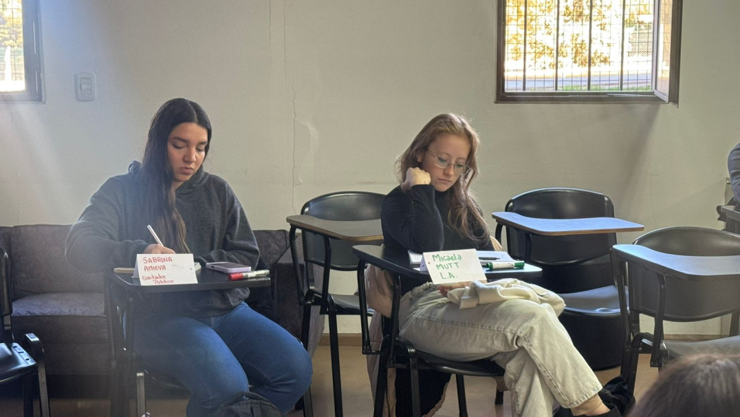imagen Estudiantes se capacitaron en el taller "Liderazgo en Ciencias Económicas"
