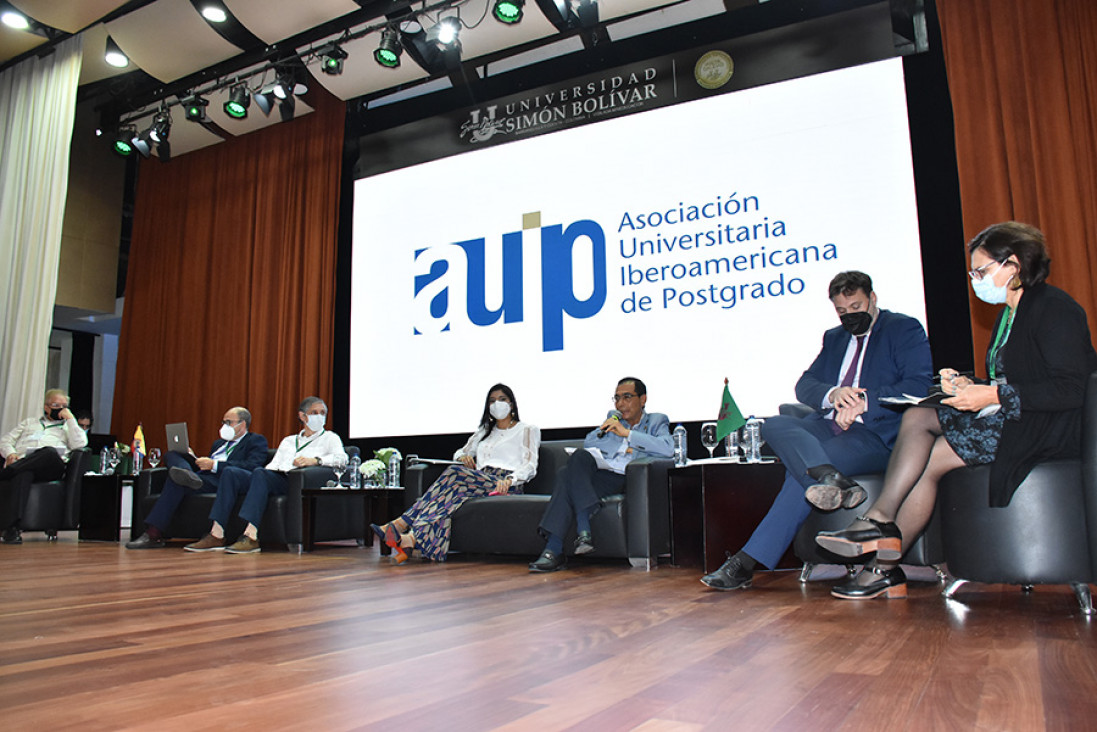 imagen Becas de Posgrado AUIP para cursar en universidades españolas y latinoamericanas