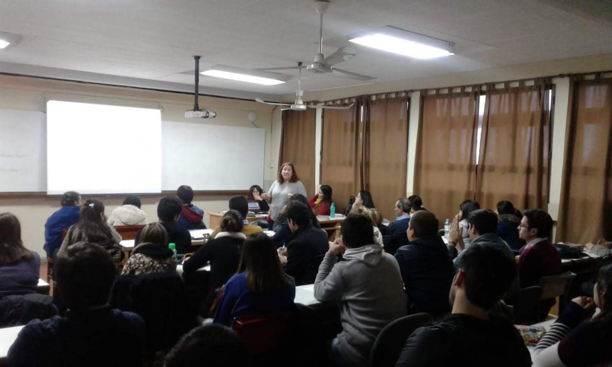 imagen Se realizó el taller "Del Plan de Labor al Trabajo Final" en nuestra Sede Central de la FCE