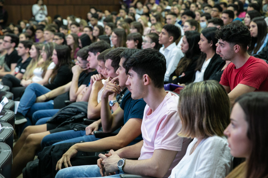 imagen Miles de estudiantes participaron del Congreso Nacional de Ciencias Económicas