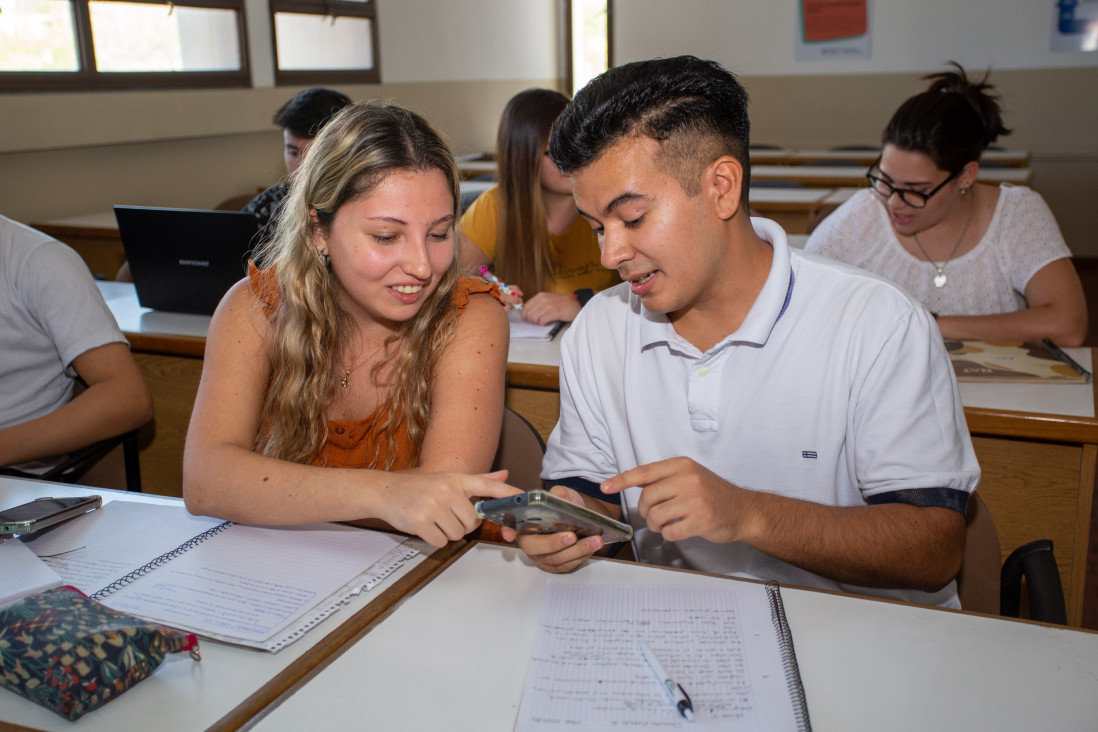 imagen Convocatoria para tutorías pares rentadas para las carreras de LA-LE-CP