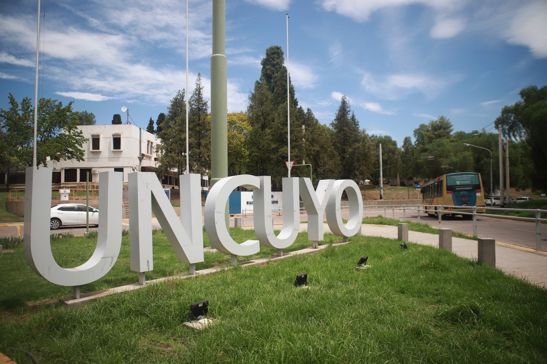 imagen Repudiamos las acciones que se llevaron acabo contra los espacios comunes de la Universidad Nacional de Cuyo