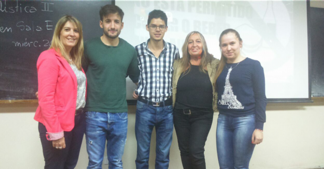 imagen Cátedra Internacional: tres alumnos de intercambio expusieron los regímenes impositivos de Paraguay, México y España 