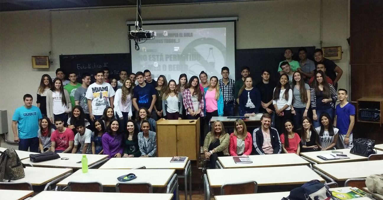 imagen Cátedra Internacional: tres alumnos de intercambio expusieron los regímenes impositivos de Paraguay, México y España 